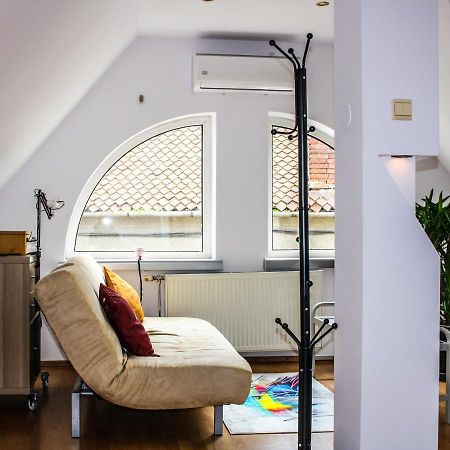 Split Crib - Chill Studio In Historic Брашов Екстер'єр фото