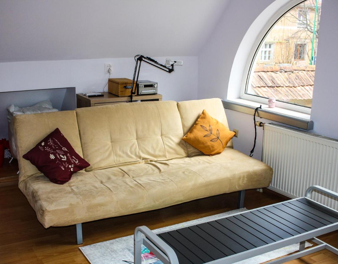 Split Crib - Chill Studio In Historic Брашов Екстер'єр фото